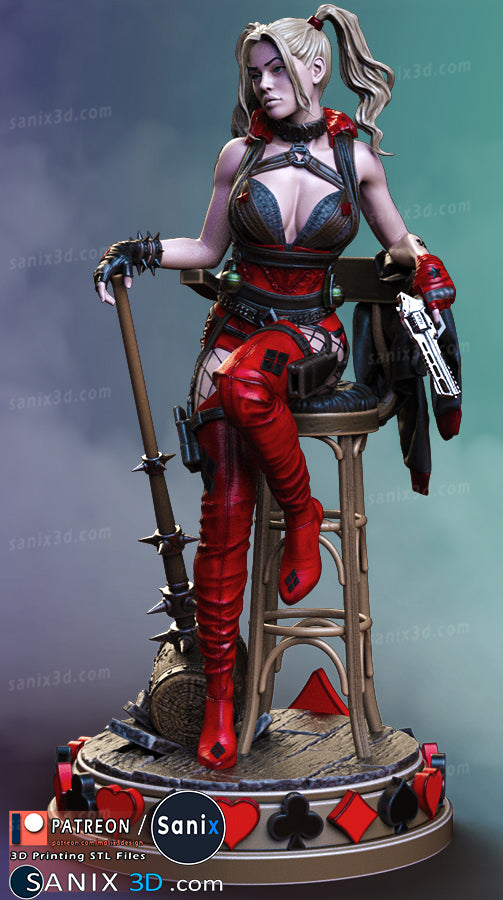 Harley Quinn Statue