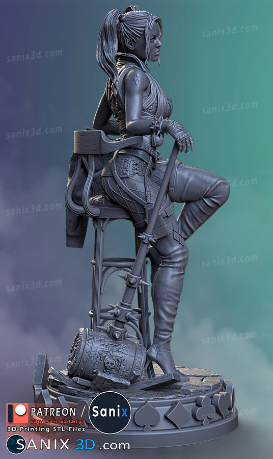 Harley Quinn Statue
