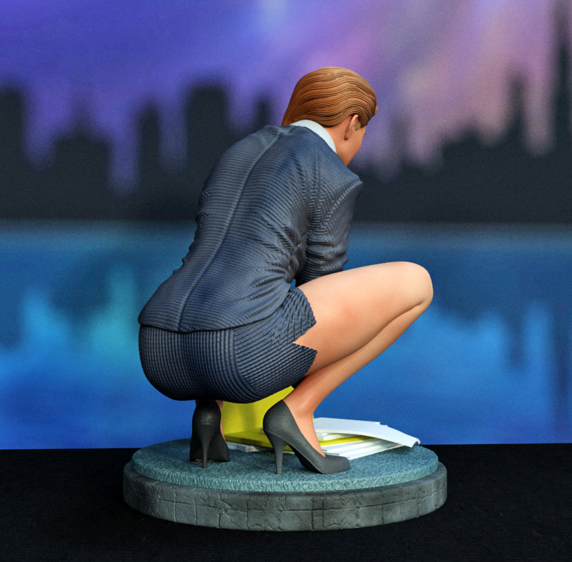 Secretary Statue