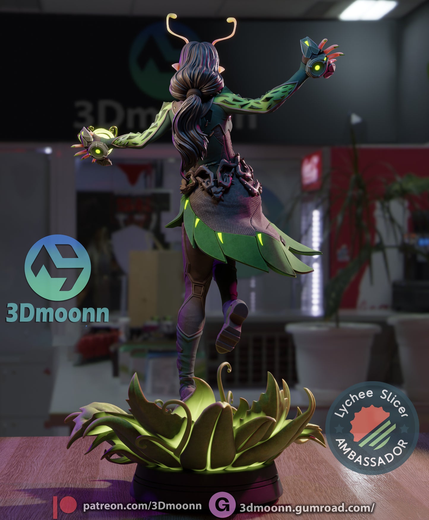 Mantis Statue
