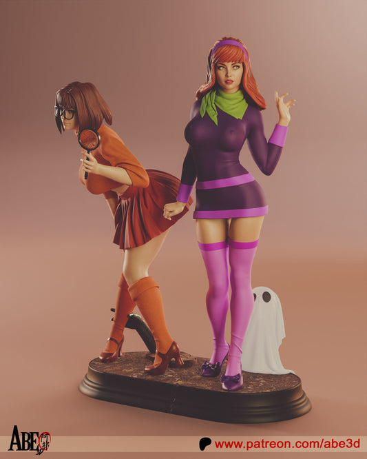 Daphne & Velma Statue