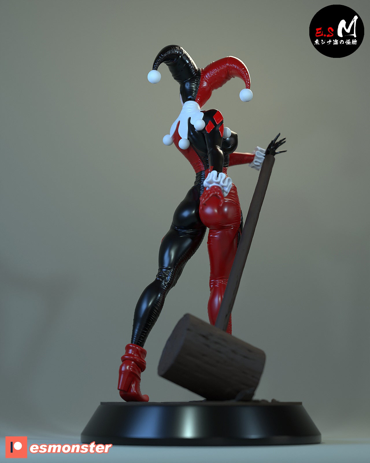 Harley Quinn Statue