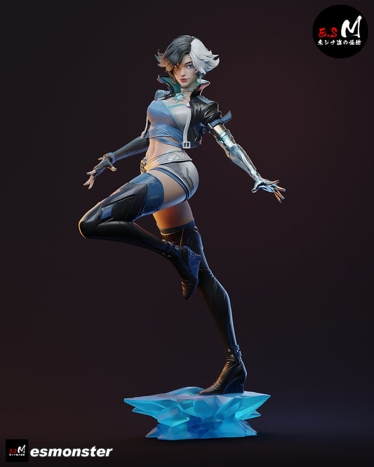 Luna Snow V2 Statue