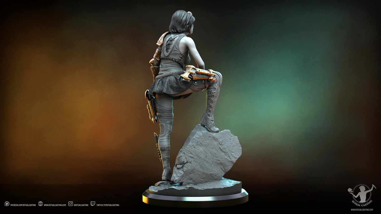 Felicia v2 Statue