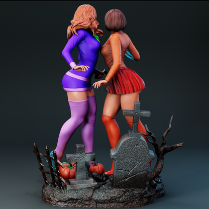 Daphne And Velma Statue