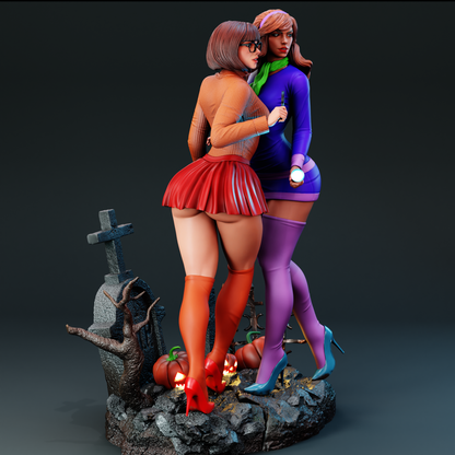 Daphne And Velma Statue