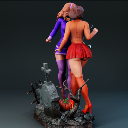 Daphne And Velma Statue