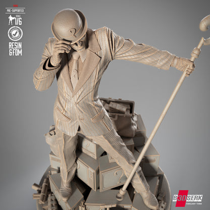 Riddler Statue