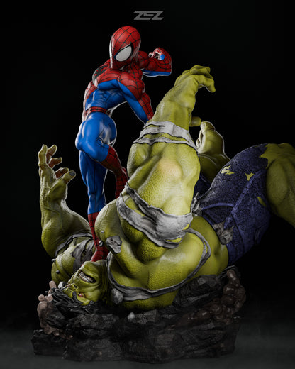 Spiderman VS Hulk Statue 3D-Printed Kit