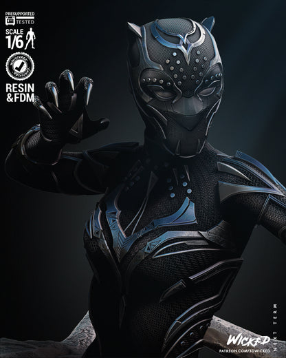 Black Panter Shuri Statue