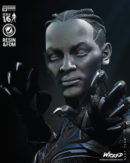Black Panter Shuri Statue