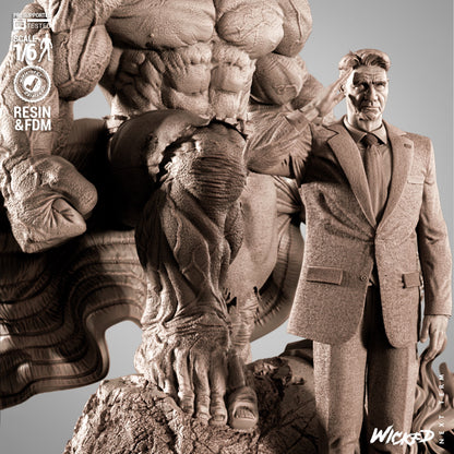 Red Hulk & Ross Diorama