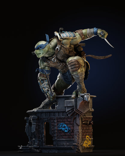 Leonardo Statue