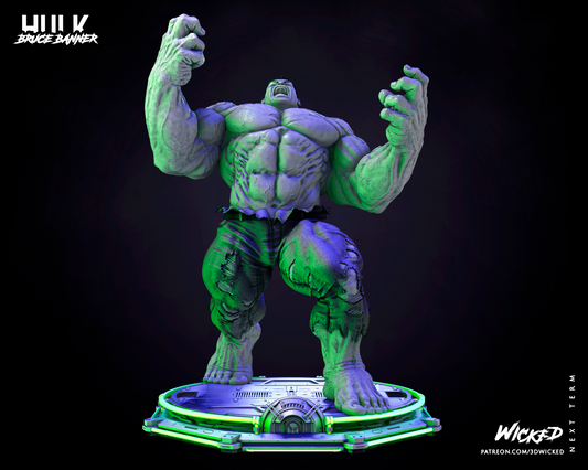 Incredible Hulk Statue