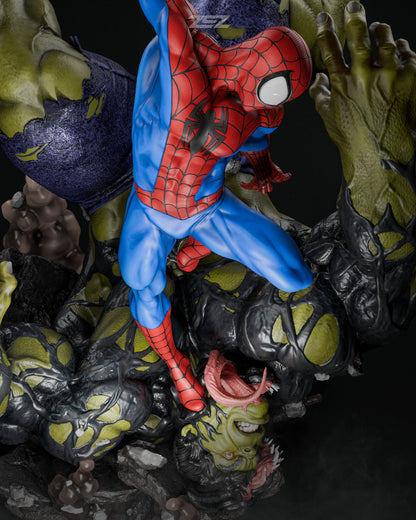 Spiderman VS Hulk Statue 3D-Printed Kit