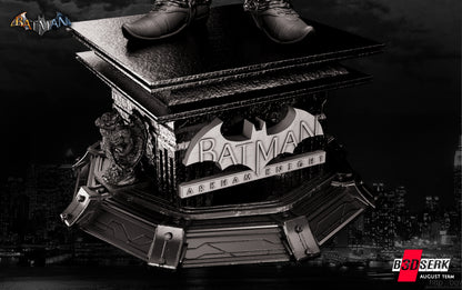 Joker Statue