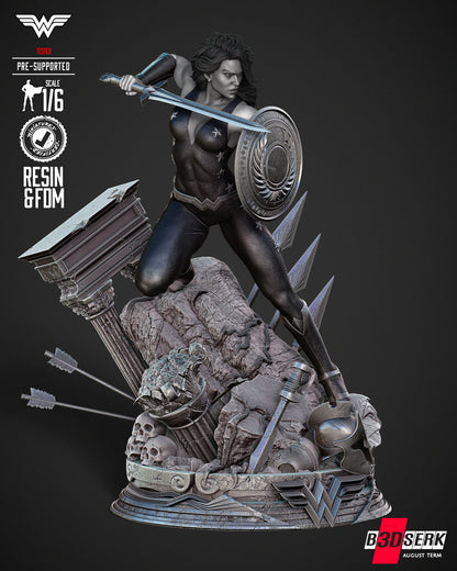 Wonder Girl Statue