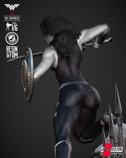 Wonder Girl Statue