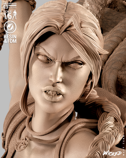 Lara Croft Statue