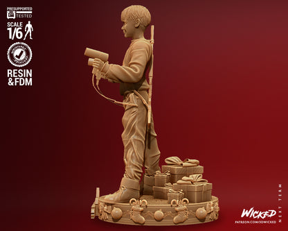 Kevin (Home Alone) Statue