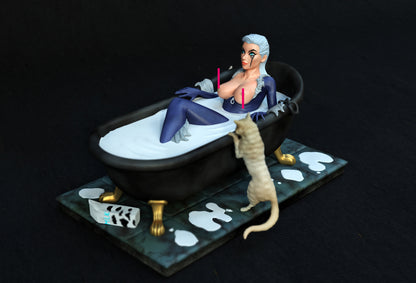 Catwoman Tub Statue 3D-Printed Kit