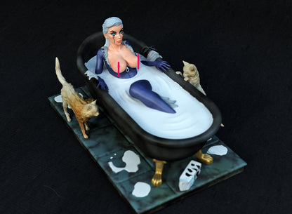 Catwoman Tub Statue 3D-Printed Kit