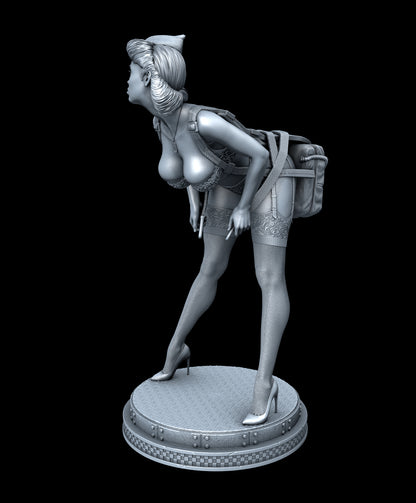 WW2 Pin-up Statue