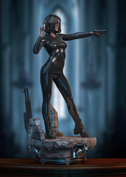 Selene Statue