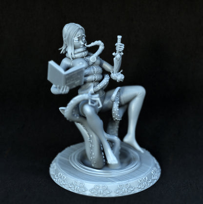 Raven Statue