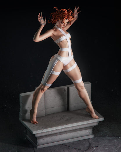 Leeloo Statue