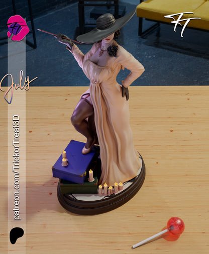 Alcina Dimitrescu Statue