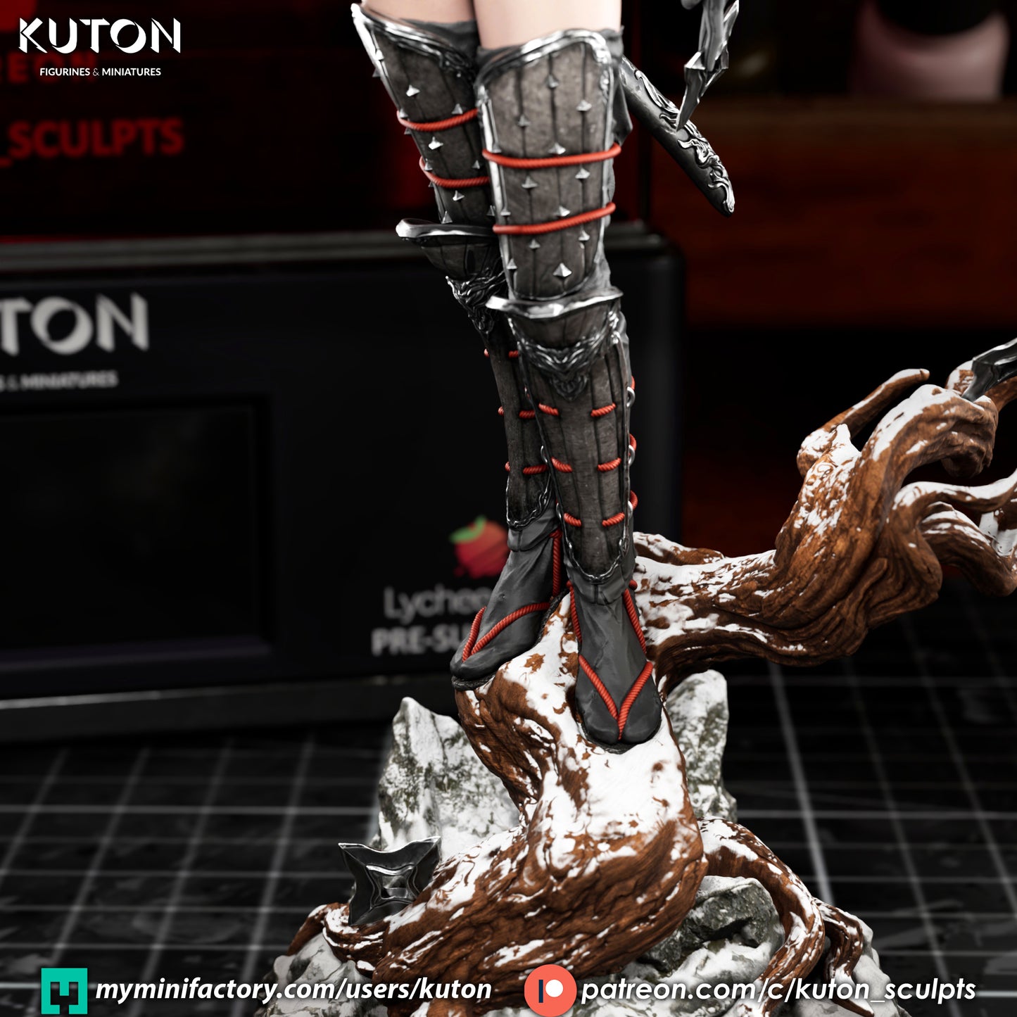 Bat Girl Ronin Statue 3D-Printed Kit