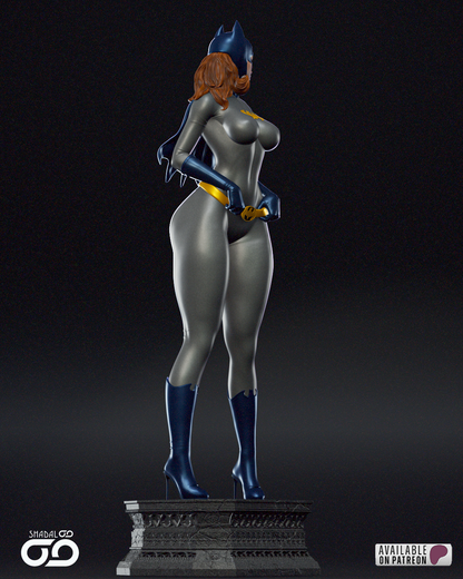 Batgirl Statue