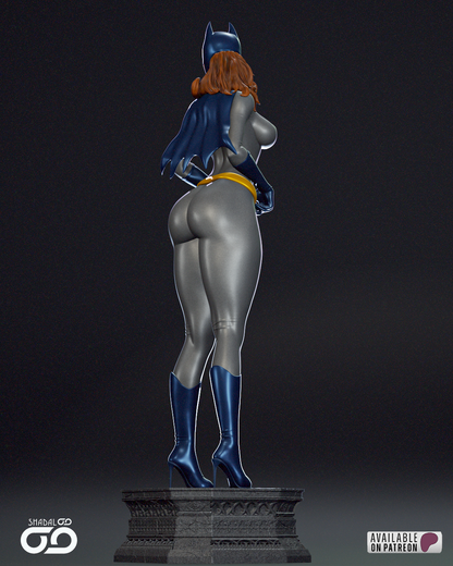 Batgirl Statue