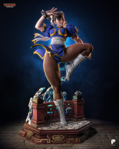 Chun-Li Statue