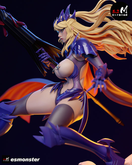 Artoria Pendragon Statue