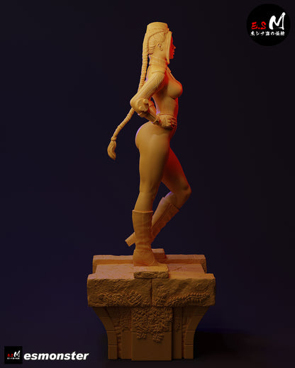 Cammy Statue