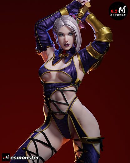 Ivy Statue