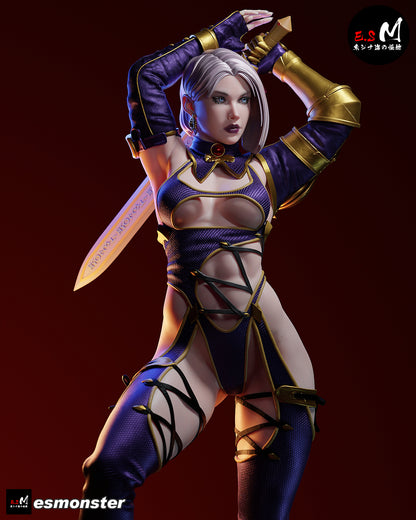 Ivy Statue