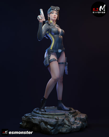 Lara Croft (Dive Suit) Statue