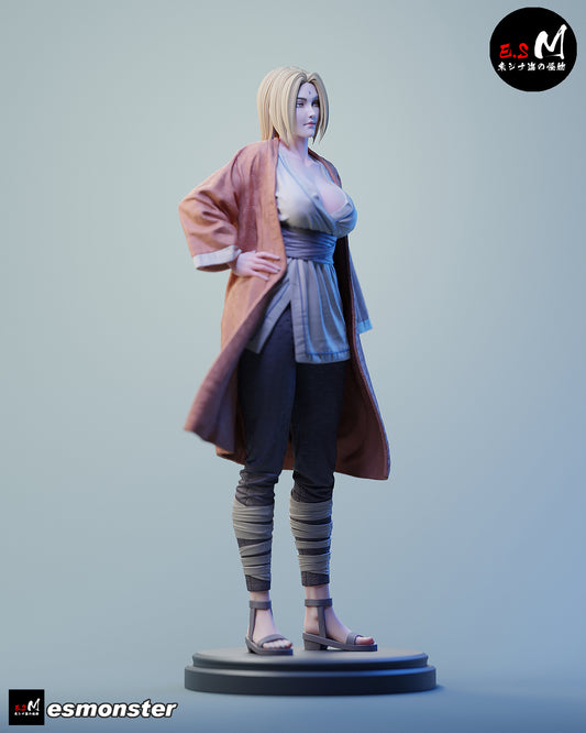 Tsunade Statue