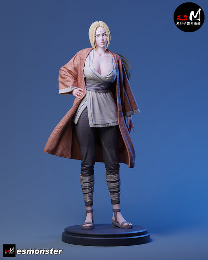 Tsunade Statue