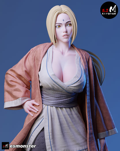 Tsunade Statue