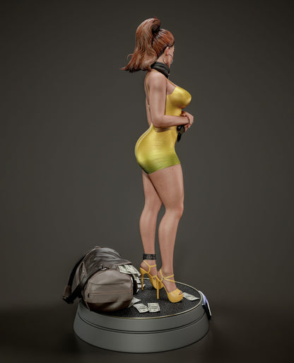 Lucia Caminos Statue