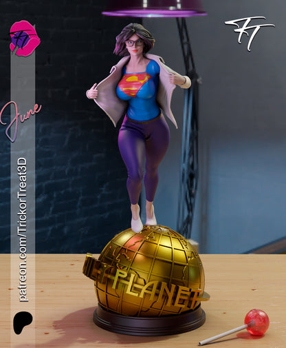 Lois Lane Statue