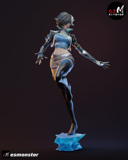 Luna Snow V2 Statue