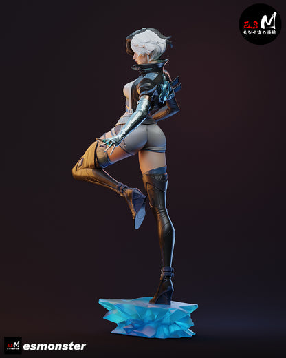 Luna Snow V2 Statue