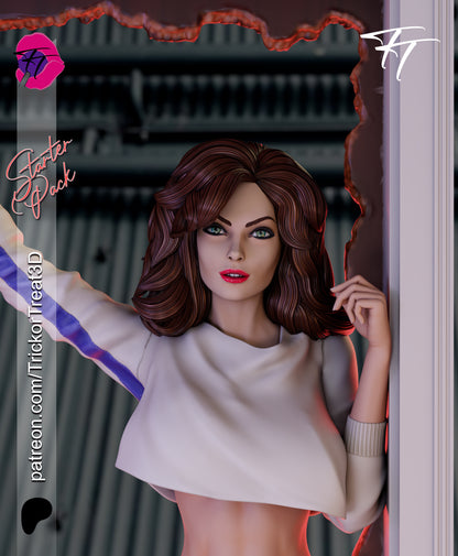 Lisa (Weird Science) Statue