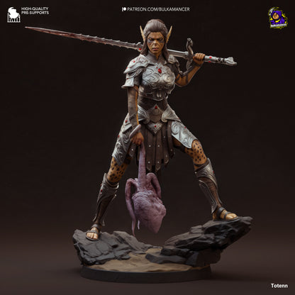 Lae'zel Statue