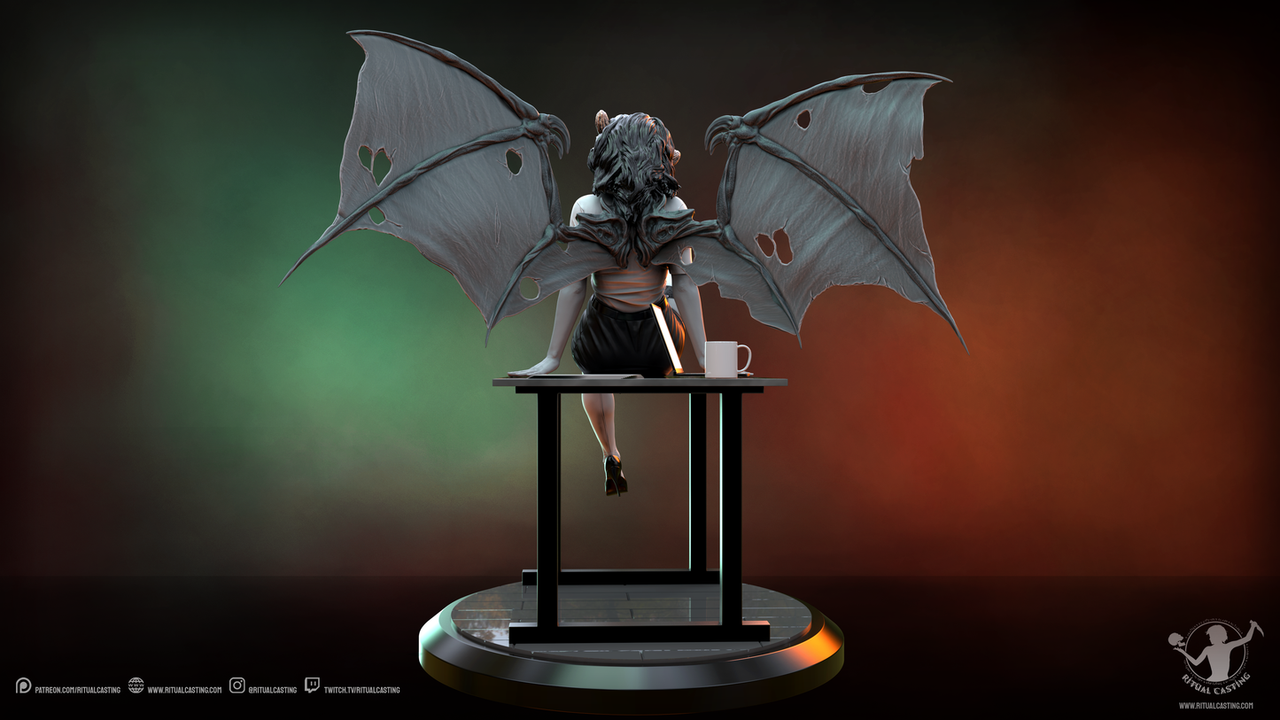 Sarysa V2 Statue
